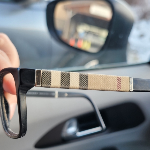 Vintage Burberry glasses frames, in fair condition - Picture 11 of 12